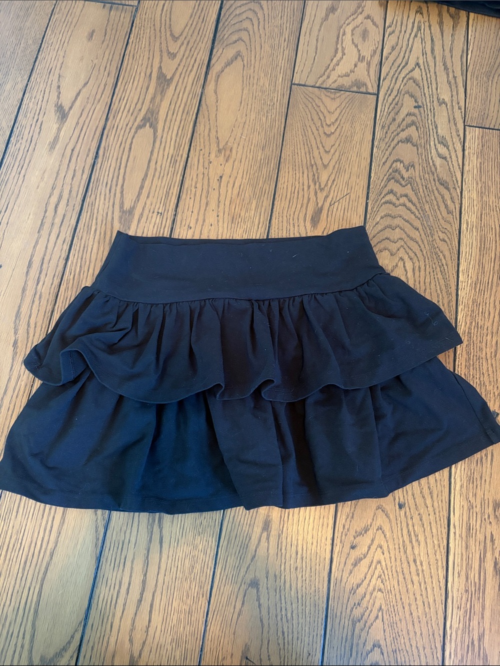 Aritzia ruffle skirt